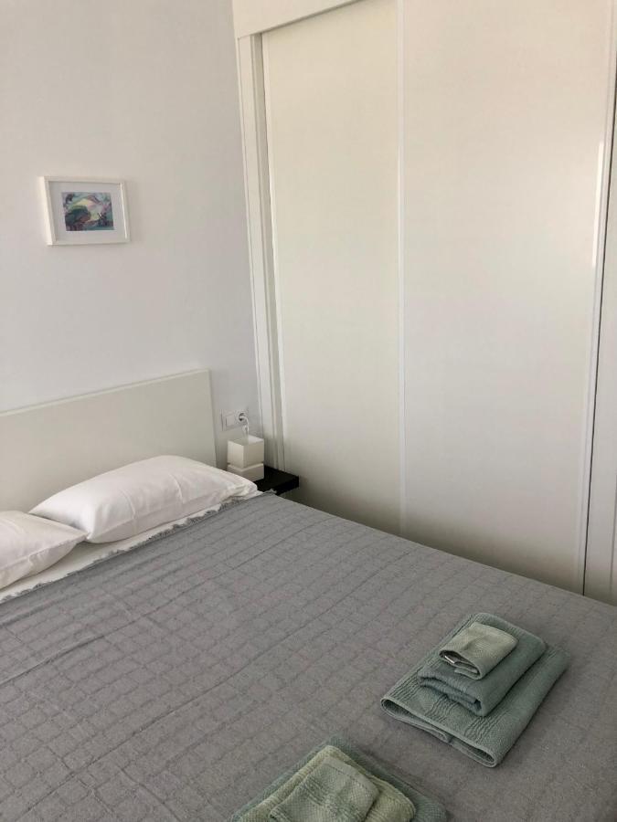 Mar Jonica 1 Apartment เดเนีย ภายนอก รูปภาพ
